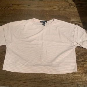 Forever 21 girls cropped t-shirt
